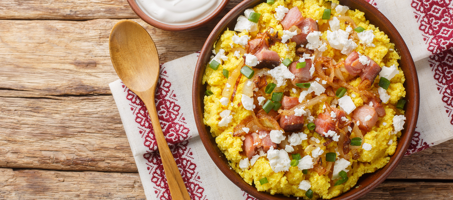 З чим їдять банош? Рецепти на будь-який смак