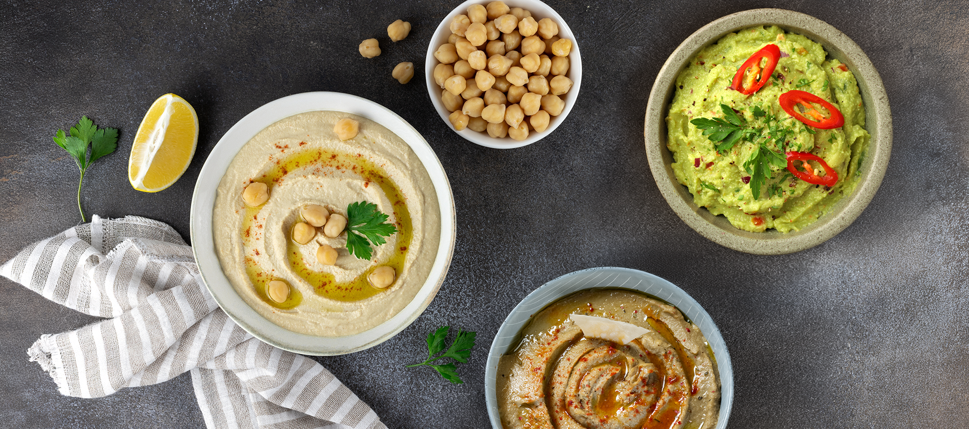 Хумус, бабагануш чи гуакамоле: який соус обрати та як приготувати самому?