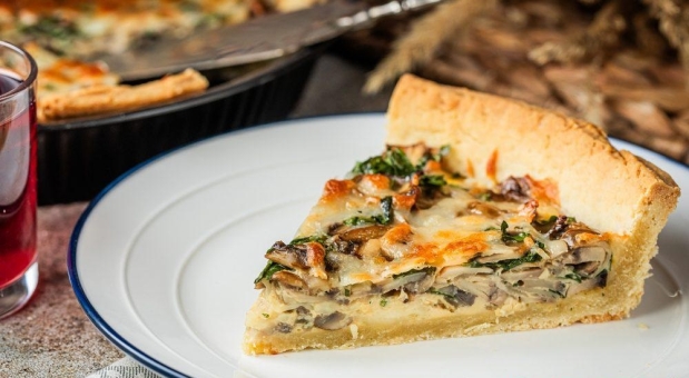 Французький відкритий пиріг. Кіш з грибами.