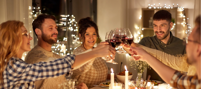 Як організувати святковий стіл: ідеї та рецепти